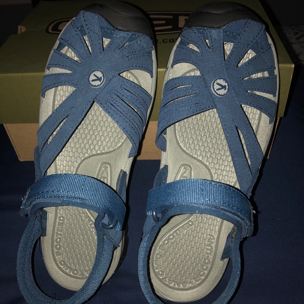 Brand new woman’s Keen sandals “Rose Sandal “ sz 7